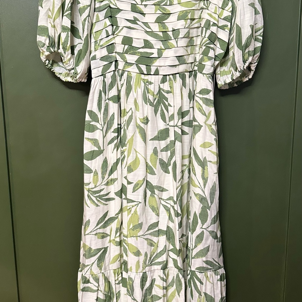 LC Lauren Conrad Green Leaf Print Dress